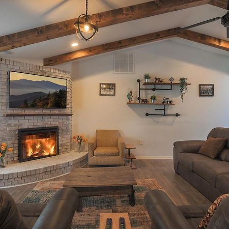 Relaxing 3Br Cottage 1 Mile To Main St Attractions Views Гатлинбург Экстерьер фото
