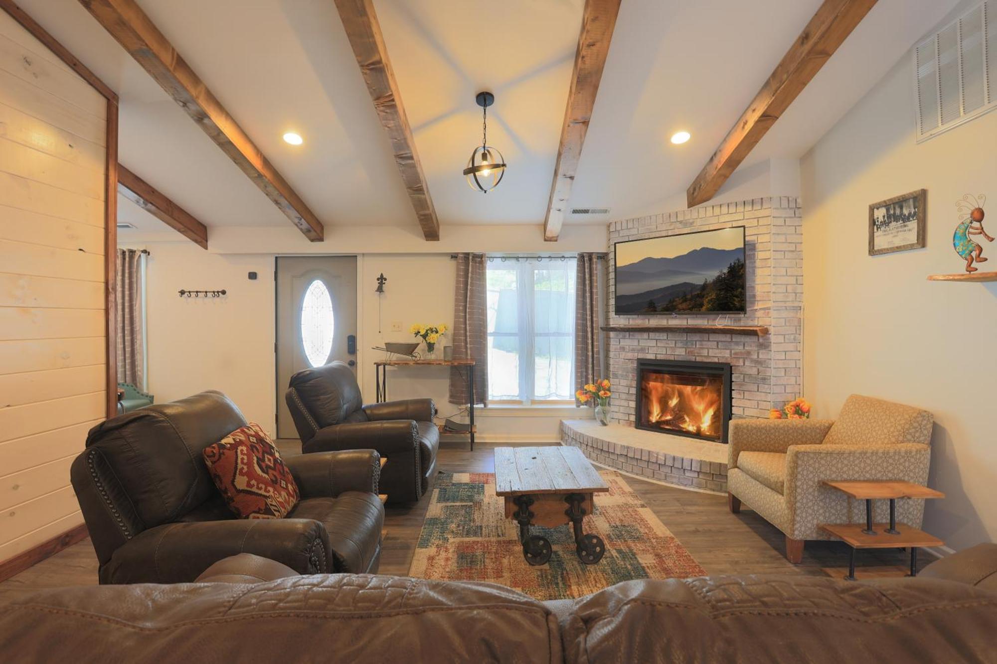 Relaxing 3Br Cottage 1 Mile To Main St Attractions Views Гатлинбург Экстерьер фото