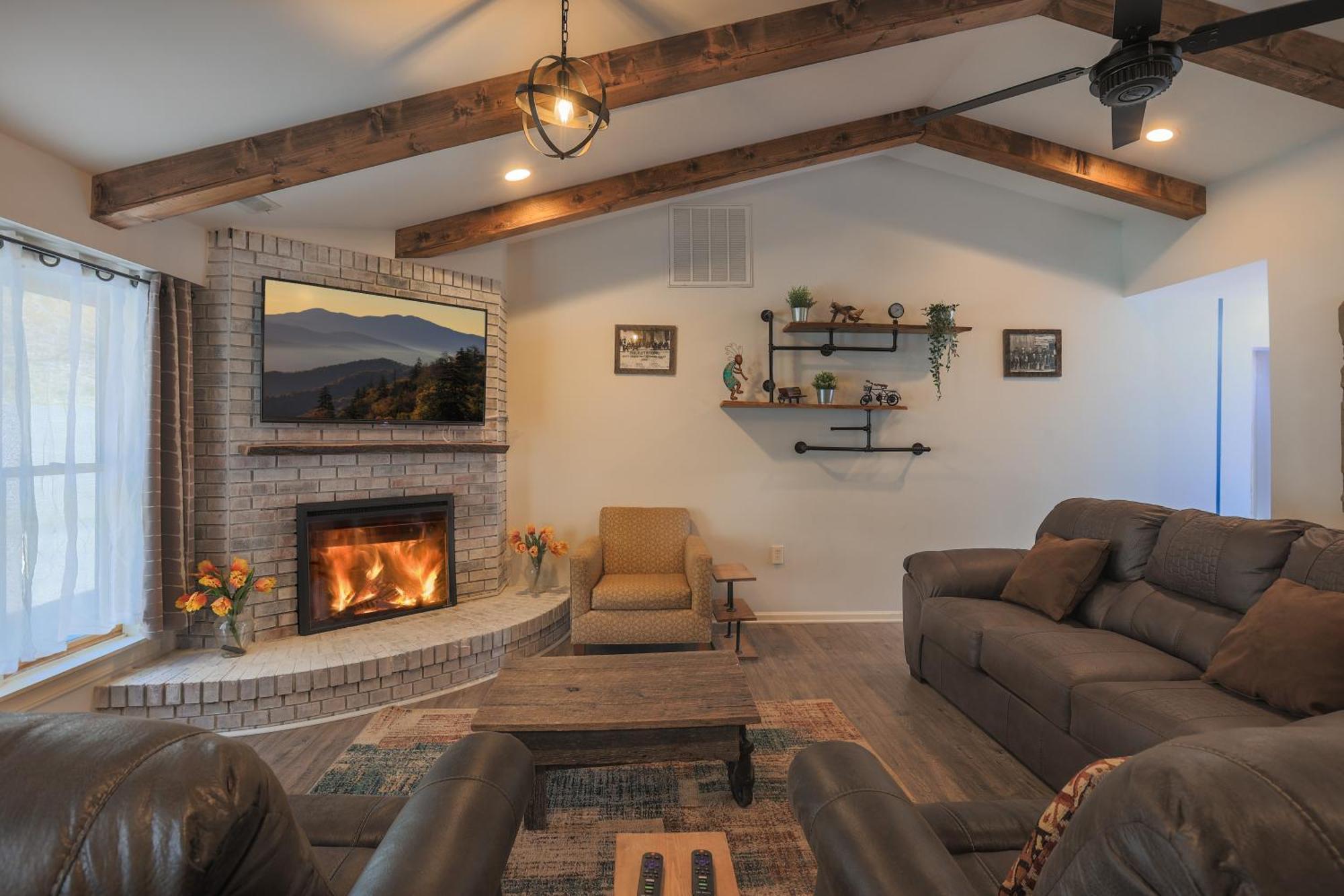 Relaxing 3Br Cottage 1 Mile To Main St Attractions Views Гатлинбург Экстерьер фото