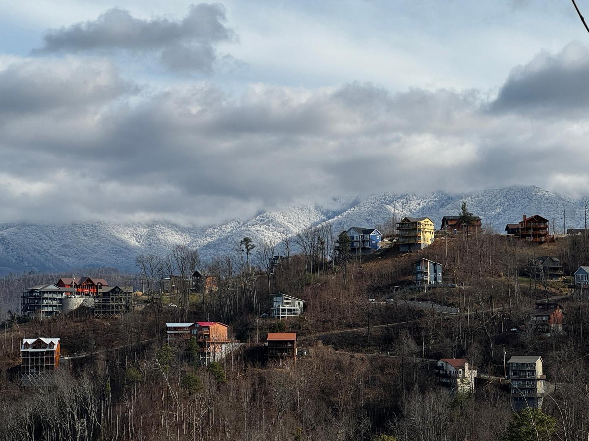 Relaxing 3Br Cottage 1 Mile To Main St Attractions Views Гатлинбург Экстерьер фото