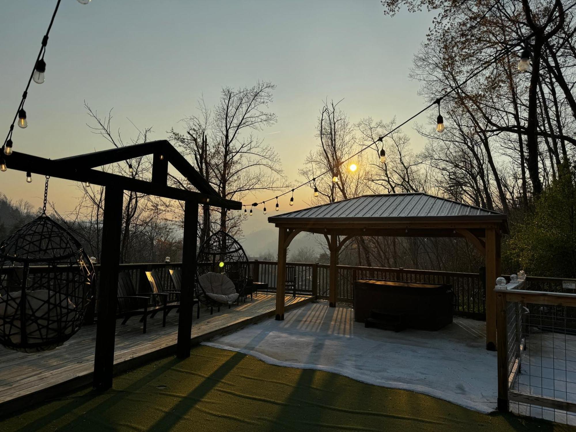 Relaxing 3Br Cottage 1 Mile To Main St Attractions Views Гатлинбург Экстерьер фото